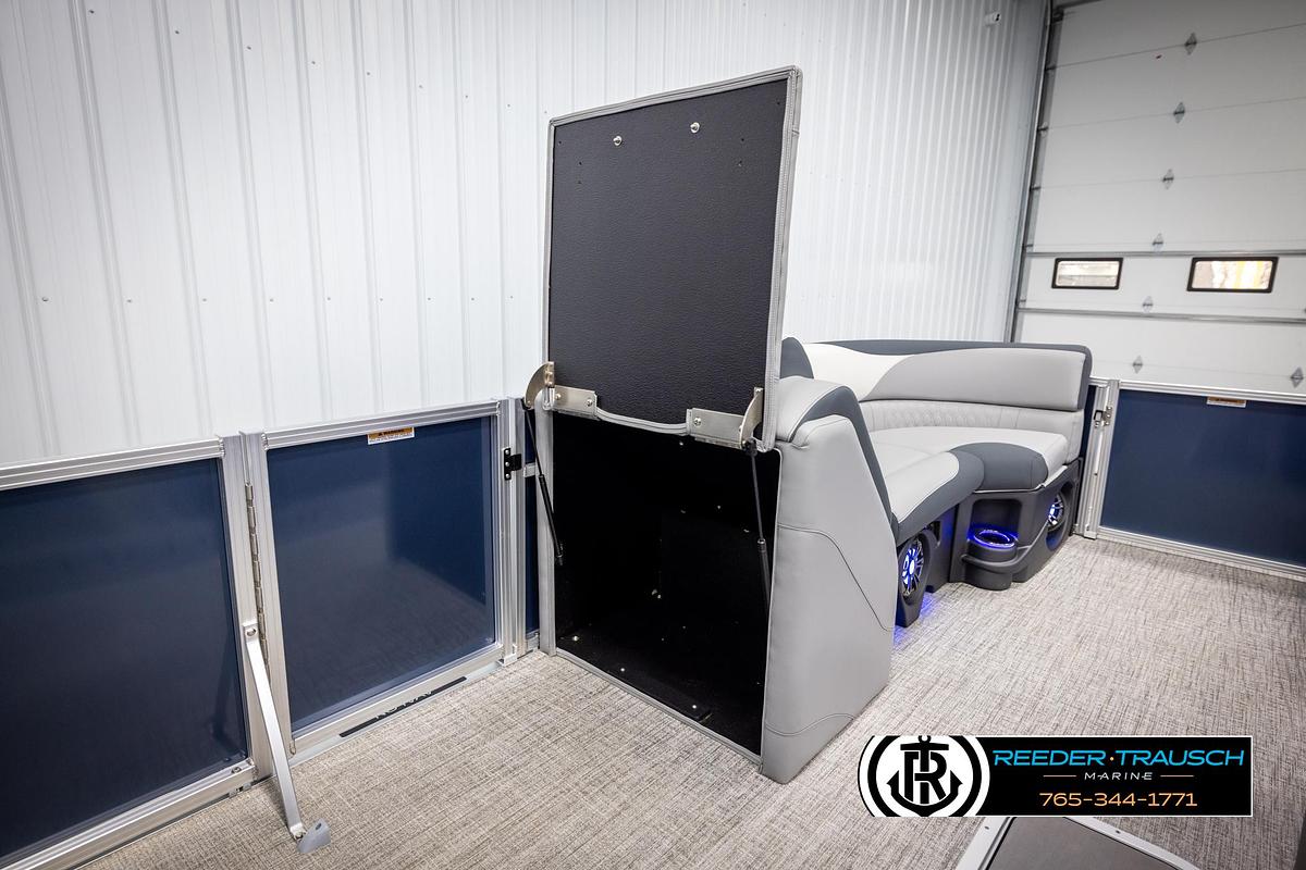 2025 Avalon LSZ Entertainer