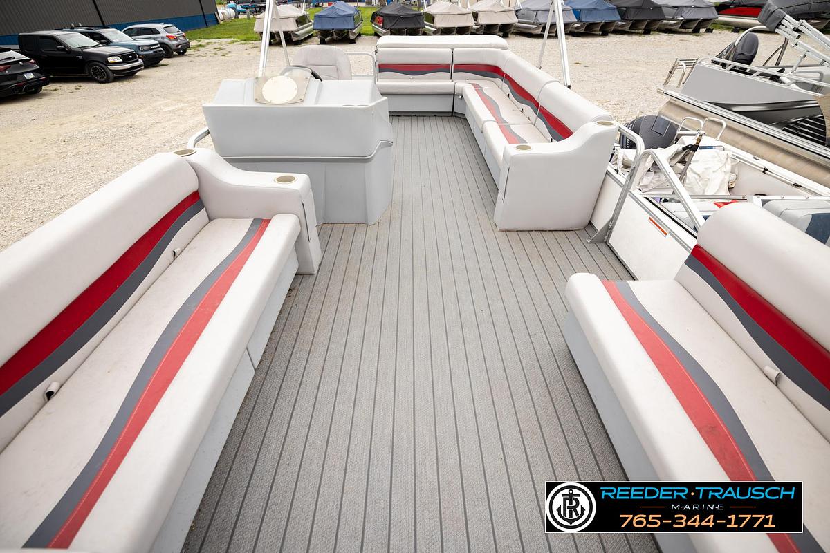 Used 2003 Fisher 220 Fish