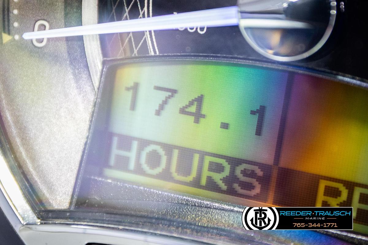 Used 2023 Barletta 21 UC