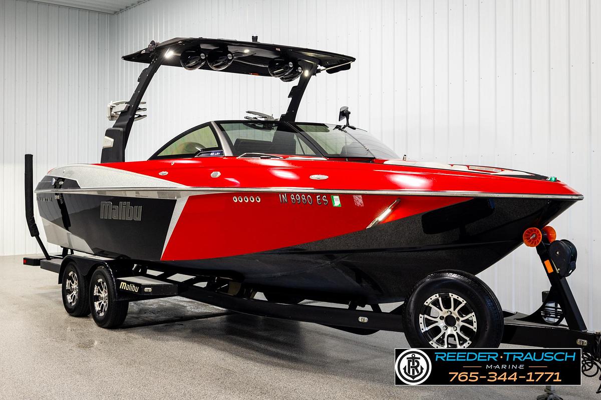 Used 2017 Malibu Wakesetter 25 LSV
