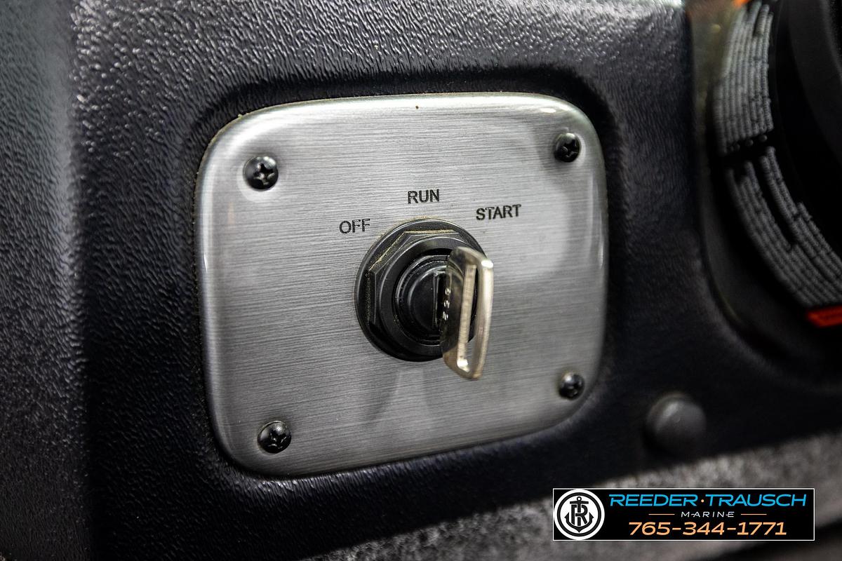 Used 2022 Lund 1875 Impact XL