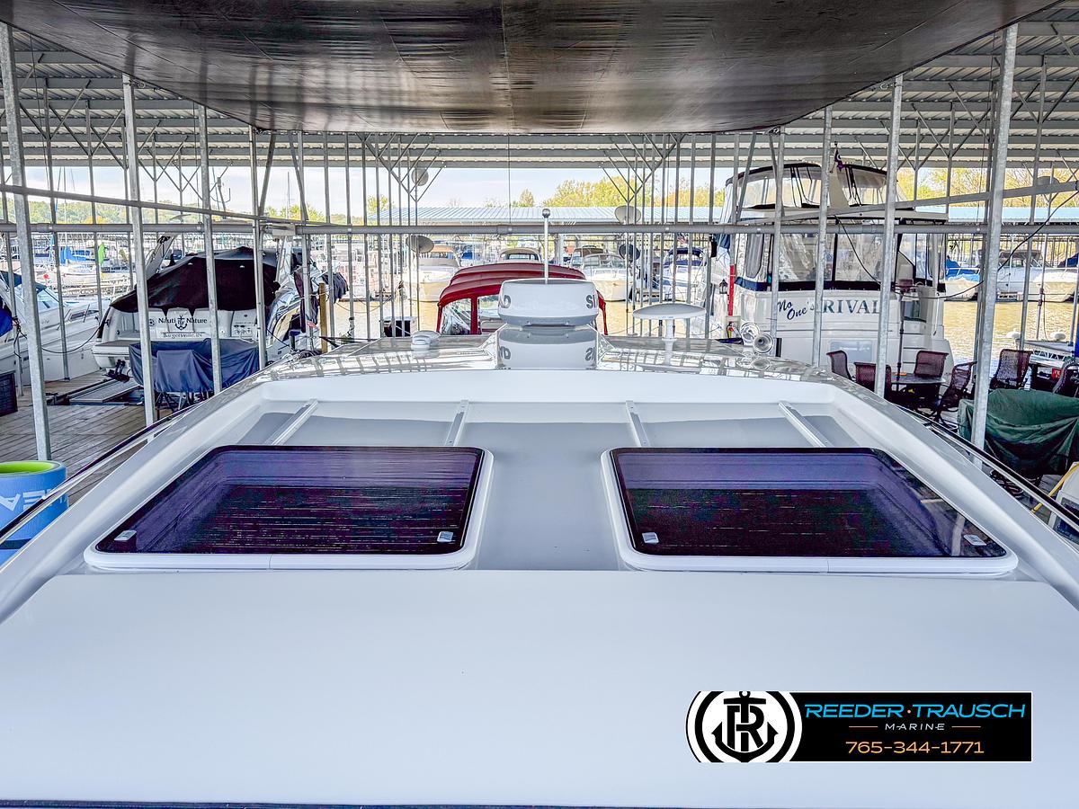 Used 2021 Four Winns Vista 355 Coupe OB