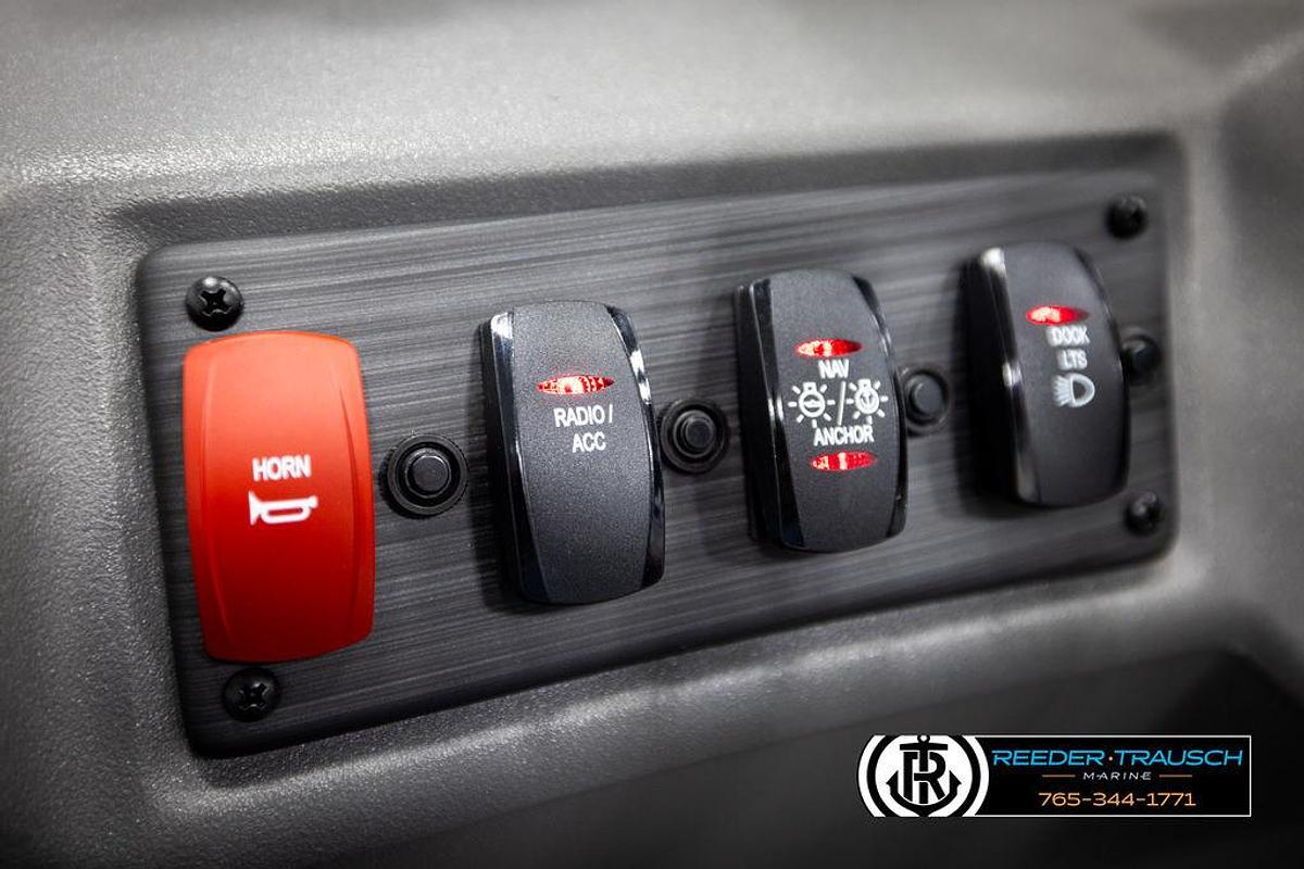 2025 Bennington 20 SLSE