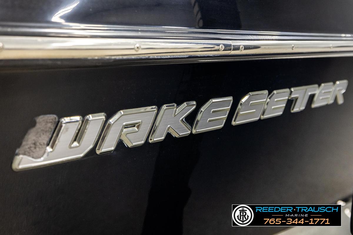 Used 2017 Malibu Wakesetter 25 LSV