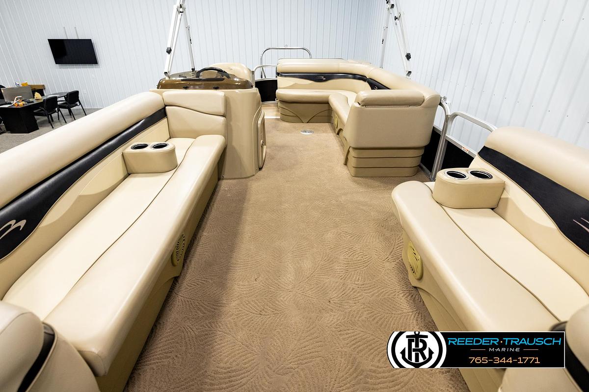 Used 2012 Bennington 22 SL