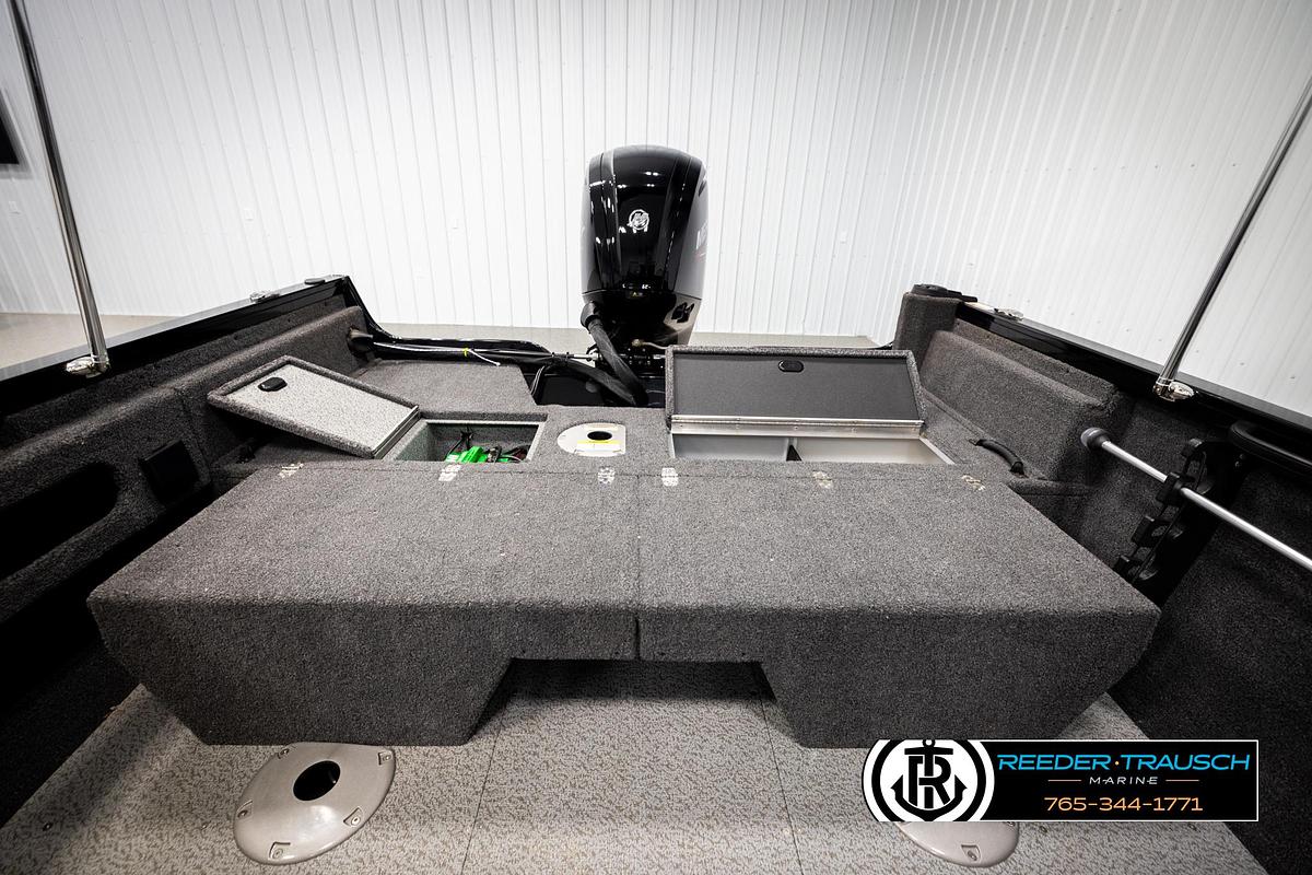 Used 2023 Crestliner 1750 FishHawk