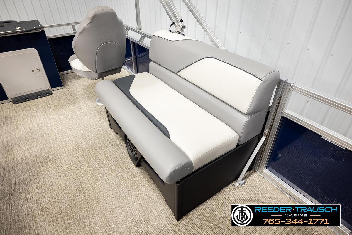 Used 2025 Avalon VEN RF