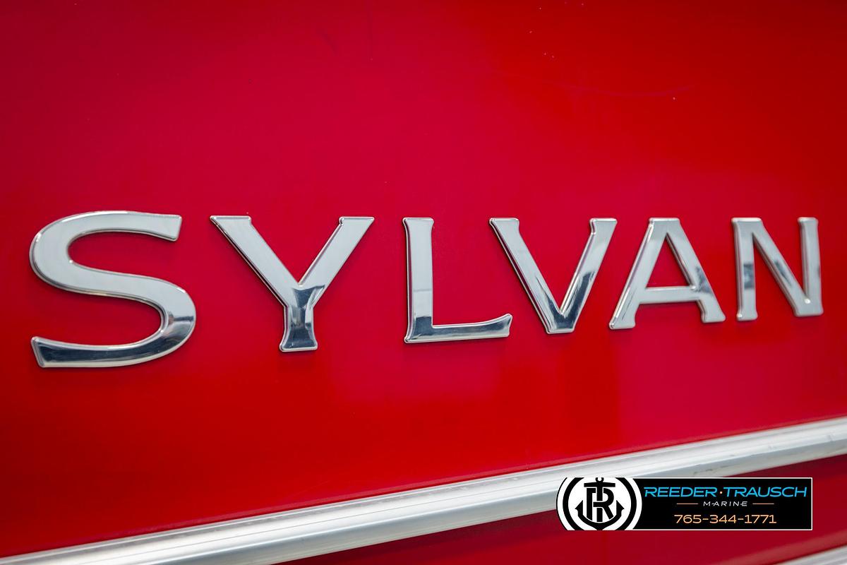 Used 2017 Sylvan 818 Mirage Cr