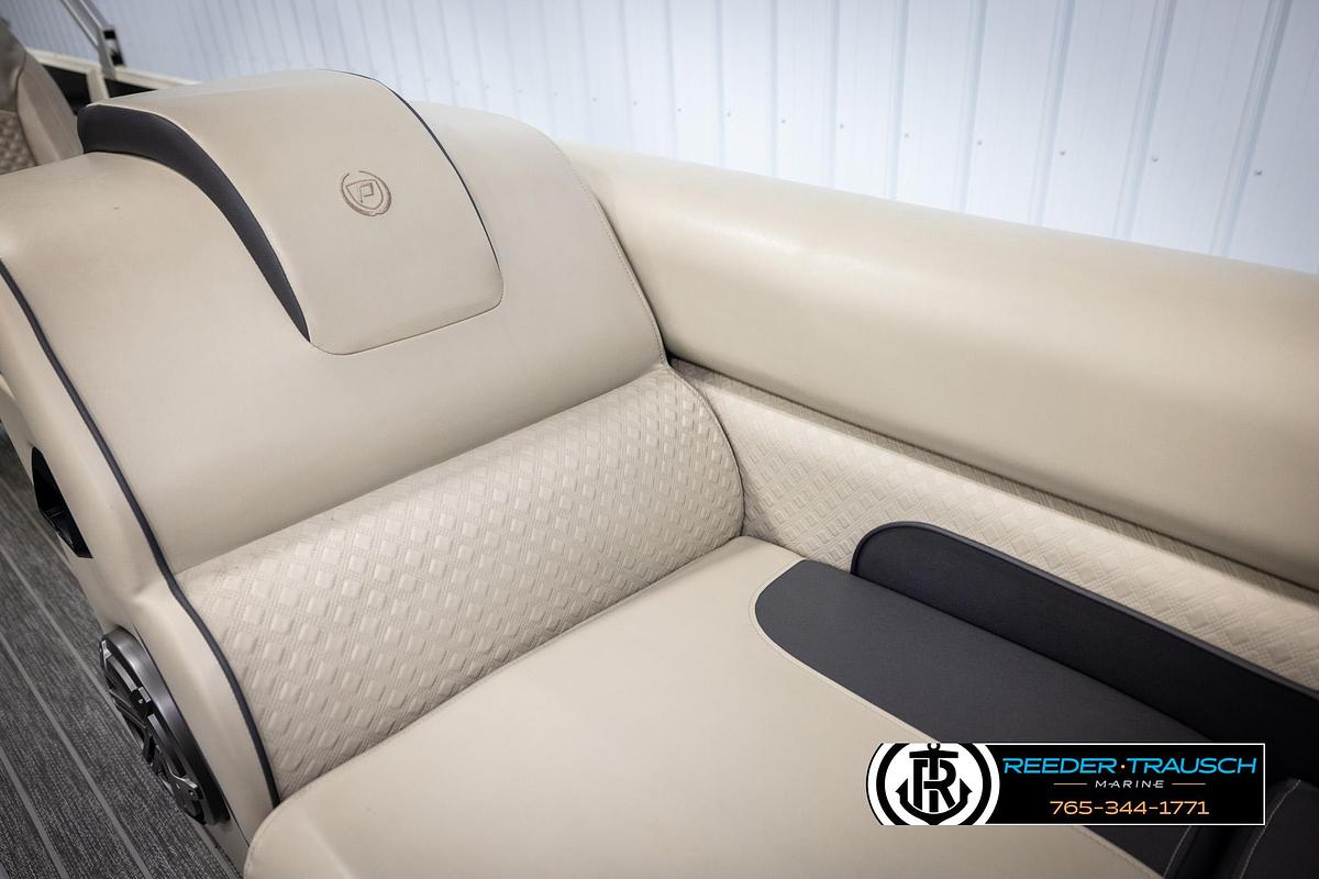 Used 2022 Premier 230 Solaris RL