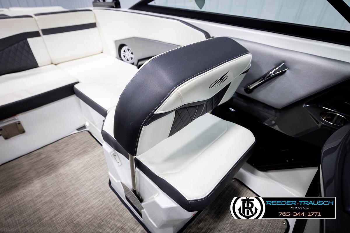 Used 2019 Monterey 238 SS