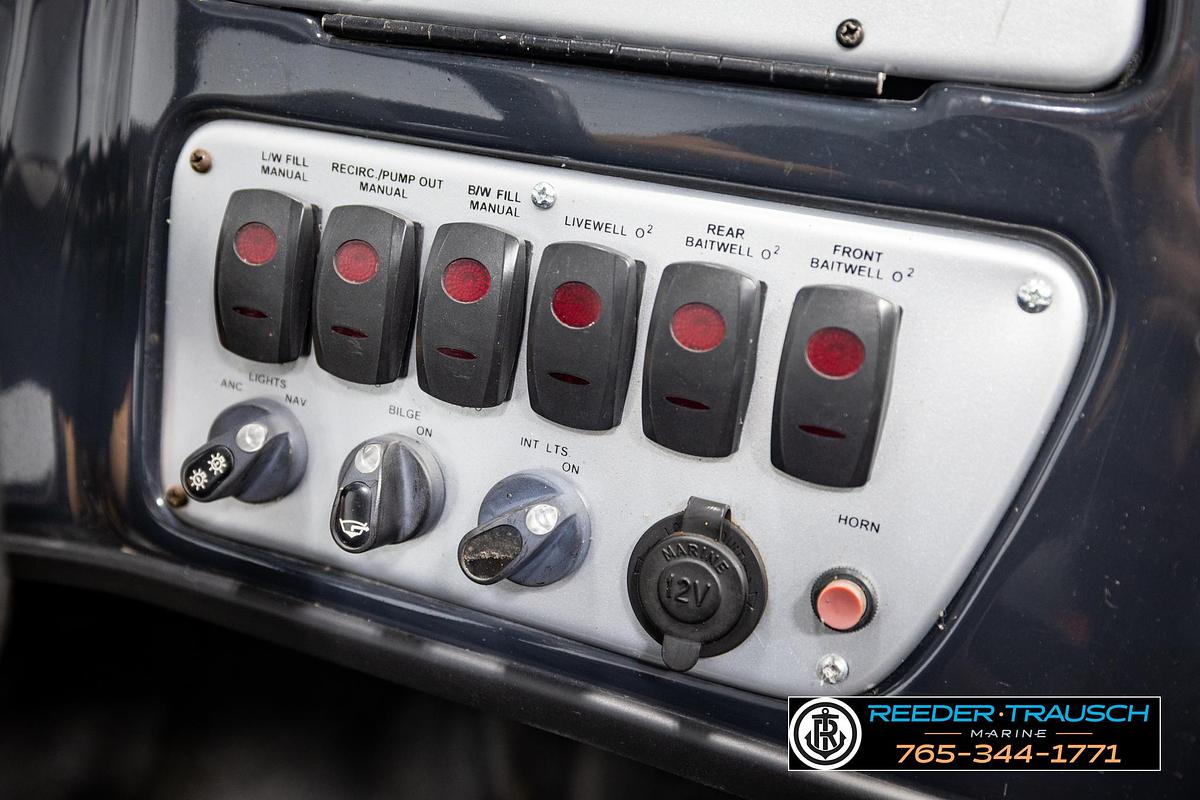 Used 2007 Tracker Tundra 18