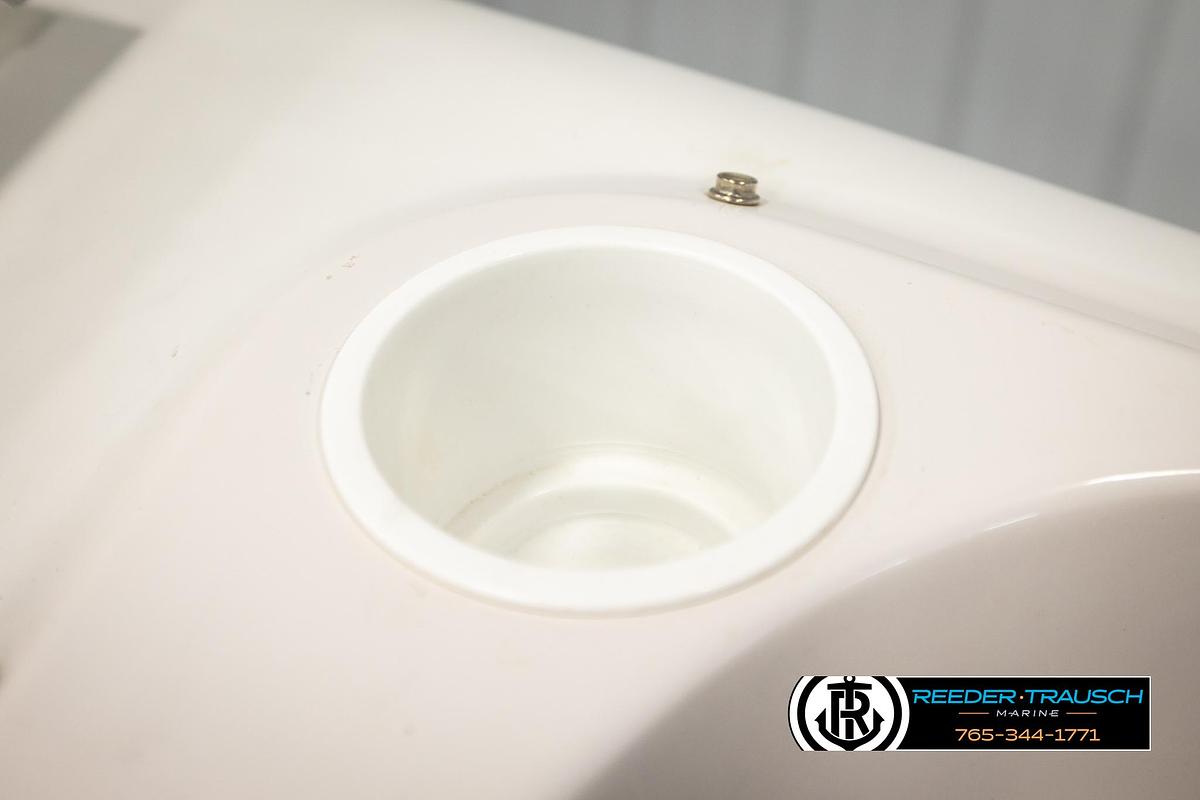 Used 2003 Four Winns 180 Freedom