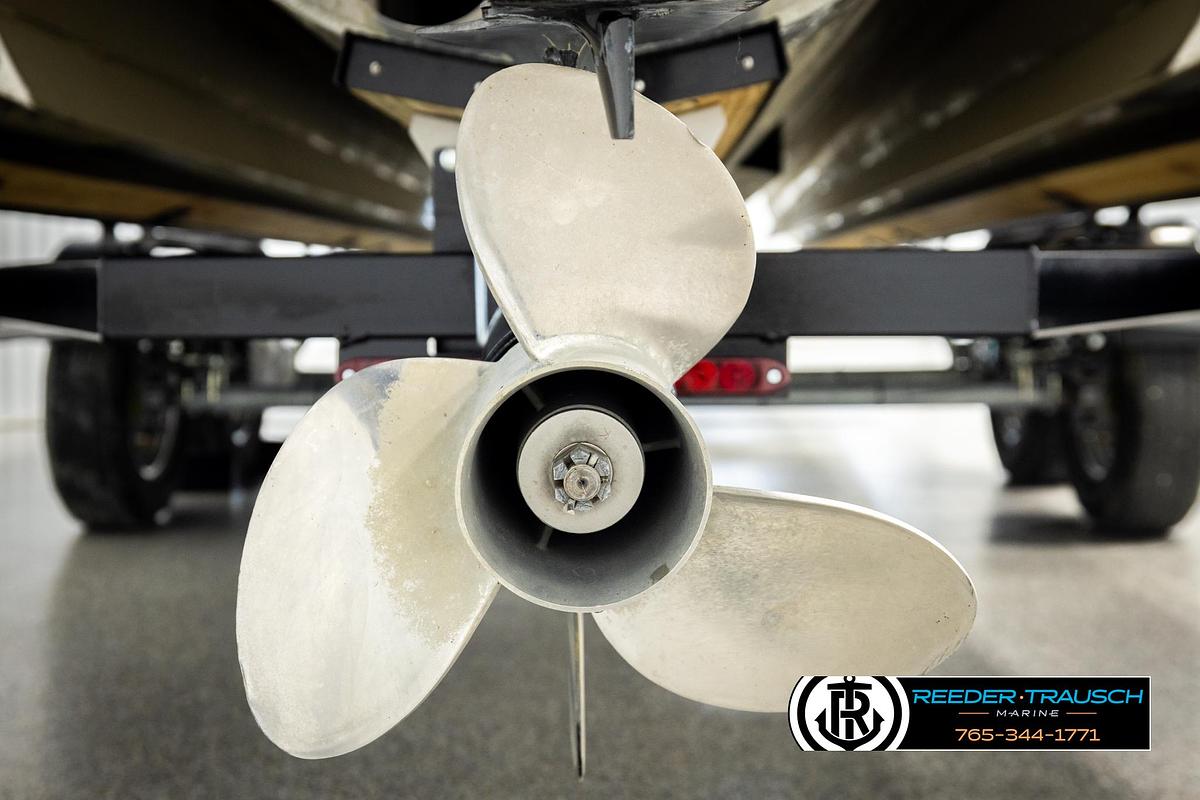 Used 2015 Bennington 2575 RCWL