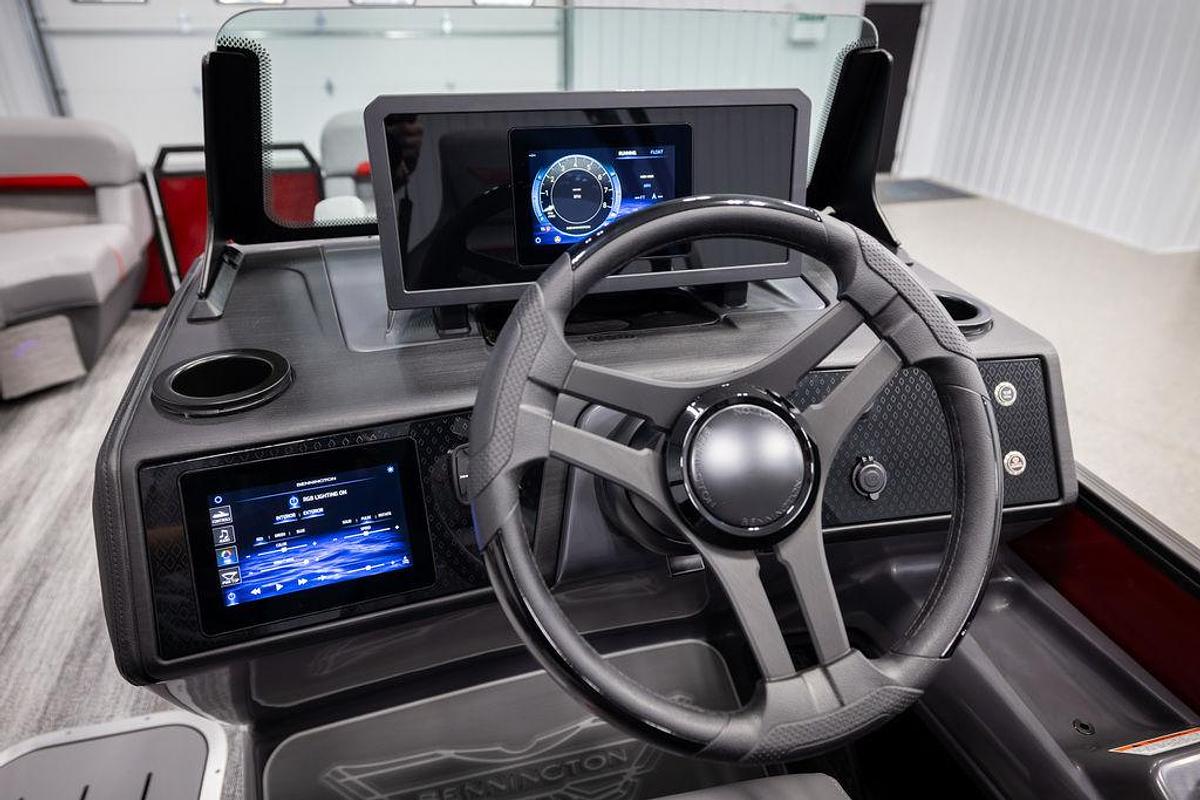 2025 Bennington 22 MSBSE