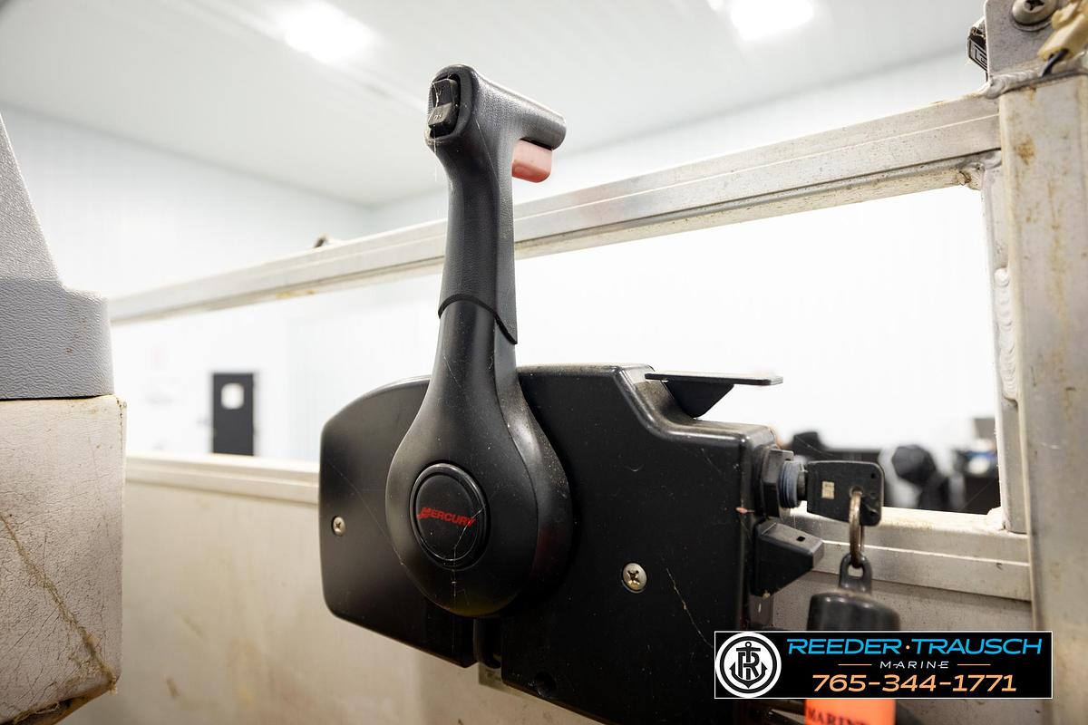 Used 1993 Sun Tracker Party Barge 24