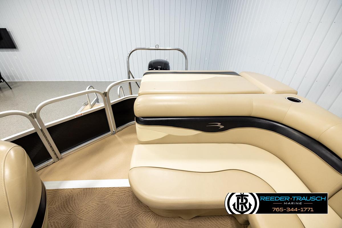 Used 2012 Bennington 22 SL