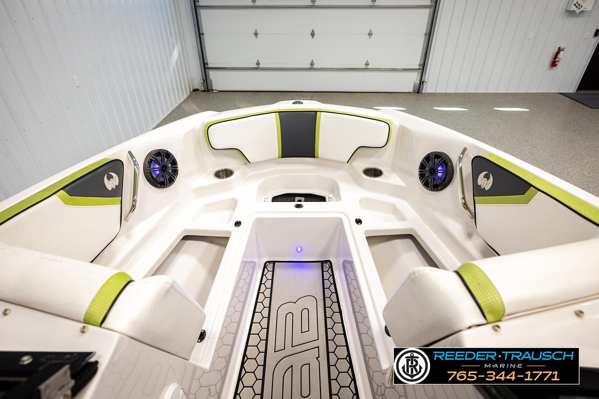 Used 2016 Scarab 195