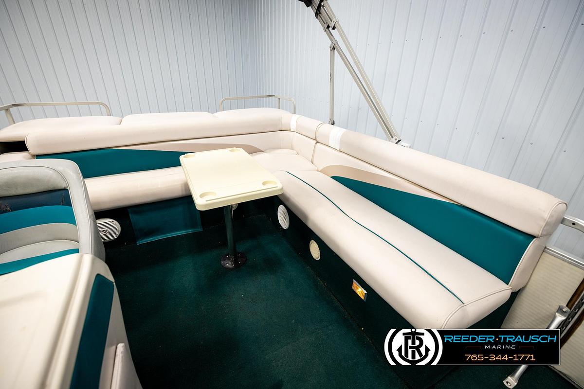 Used 1998 Godfrey SW2423