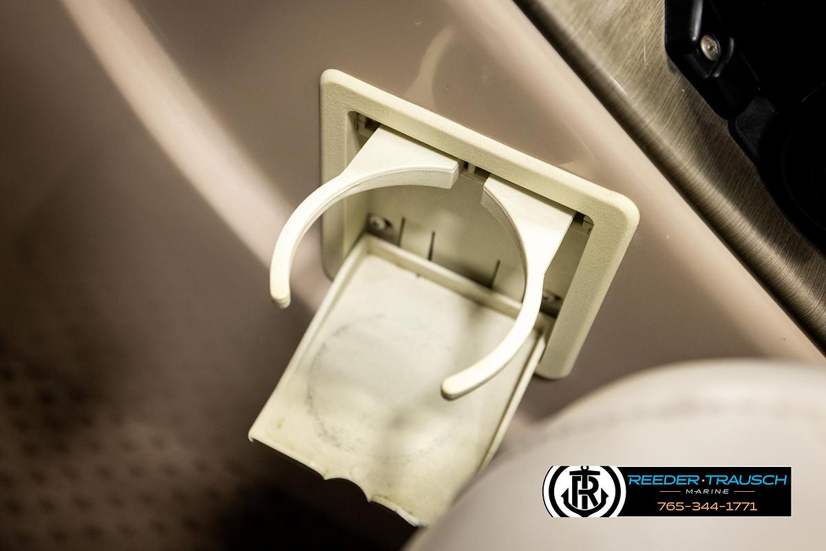 Used 2004 Smokecraft S8523 CR