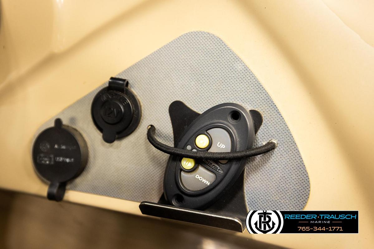 Used 2017 Manitou Oasis SHP