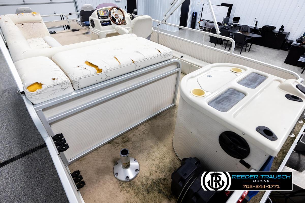 Used 2007 Premier 2223 Navigator