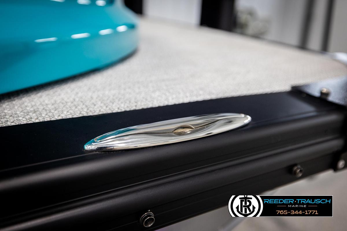 2025 Avalon Excalibur VRBW