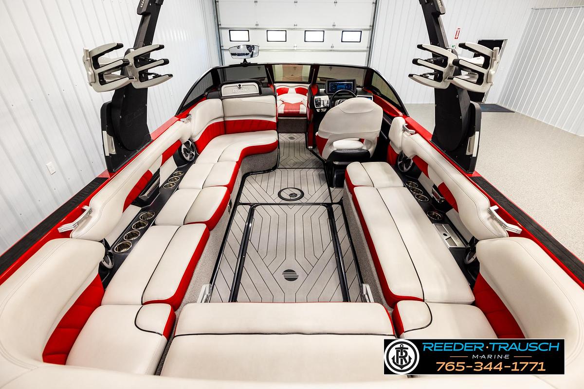 Used 2017 Malibu Wakesetter 25 LSV