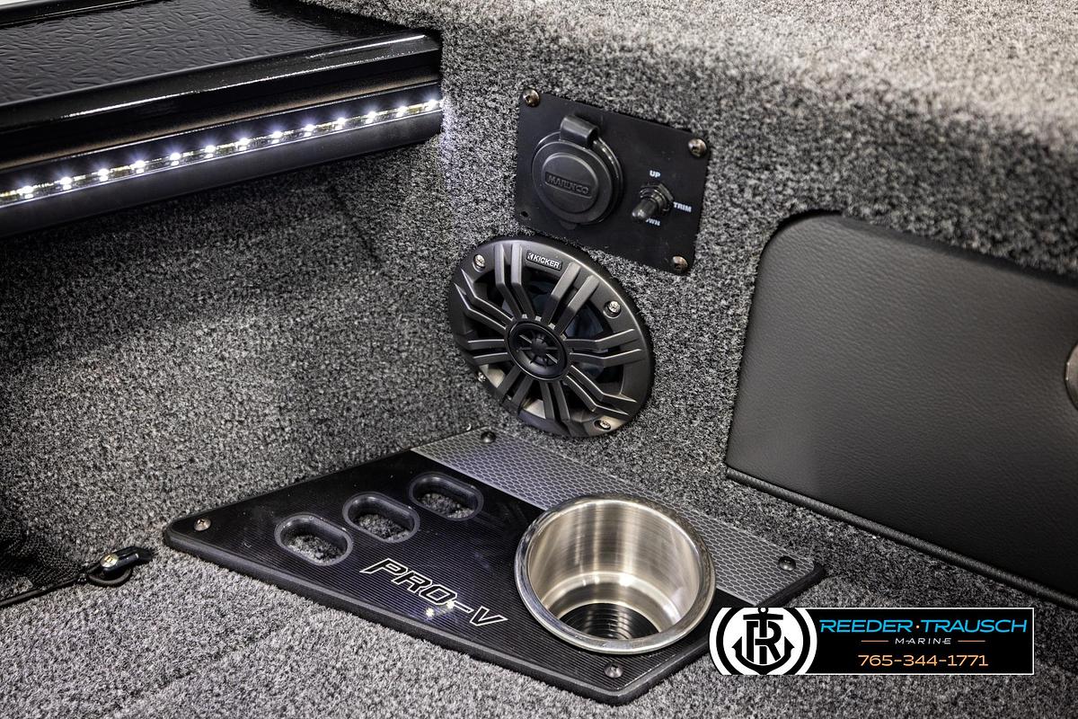 2026 Lund 1975 Pro V Sport