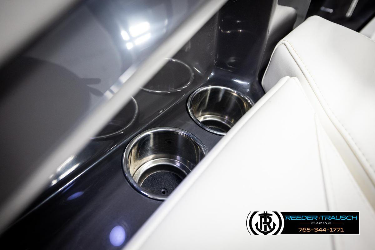 Used 2019 Monterey 238 SS