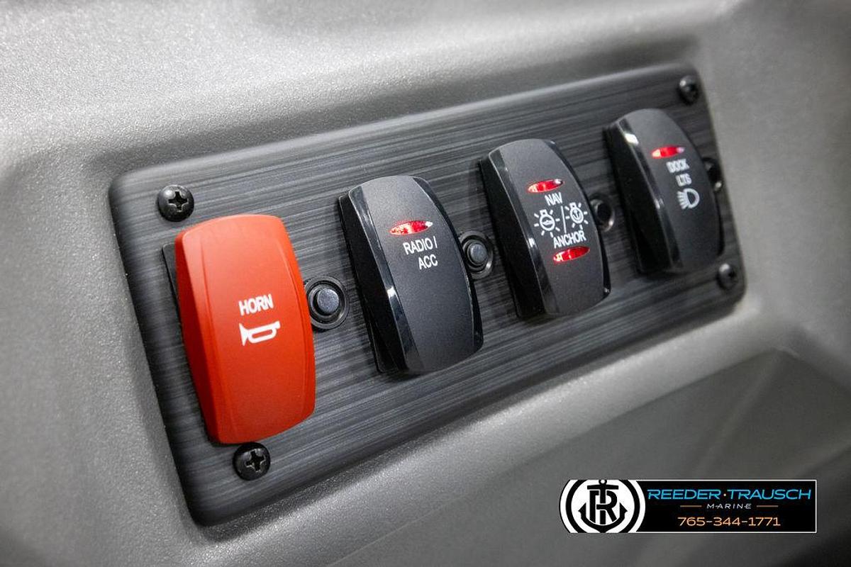 2025 Bennington 22 SSRSE