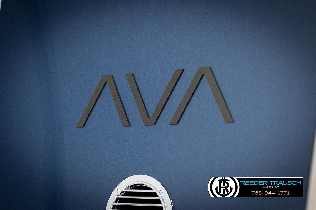 2025 Avalon LSZ Entertainer