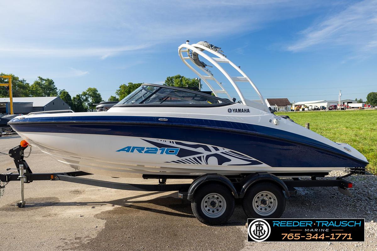 Used 2022 Yamaha AR210