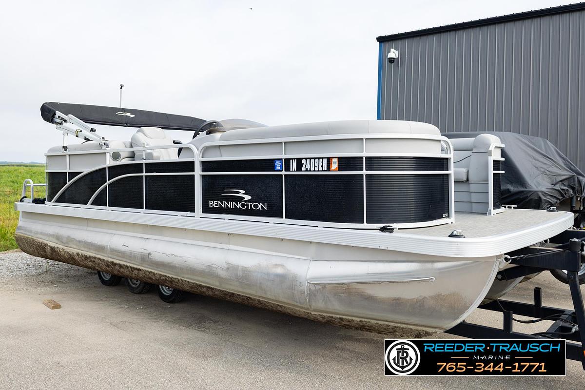 Used 2021 Bennington 22 SVSR