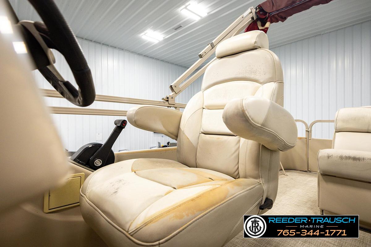 Used 2006 SmokerCraft S-8525