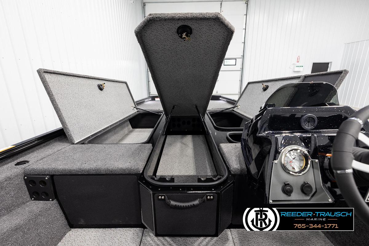 2025 Lund 1975 Renegade