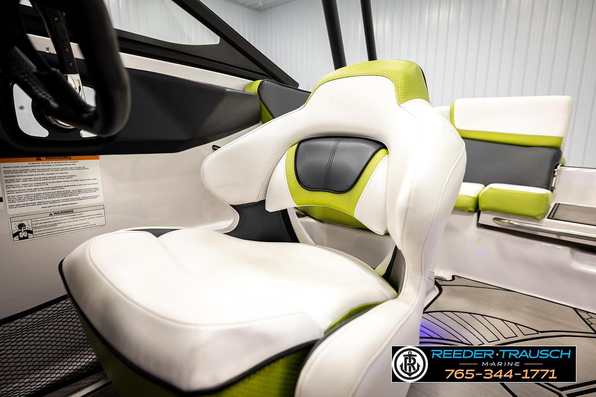 Used 2016 Scarab 195