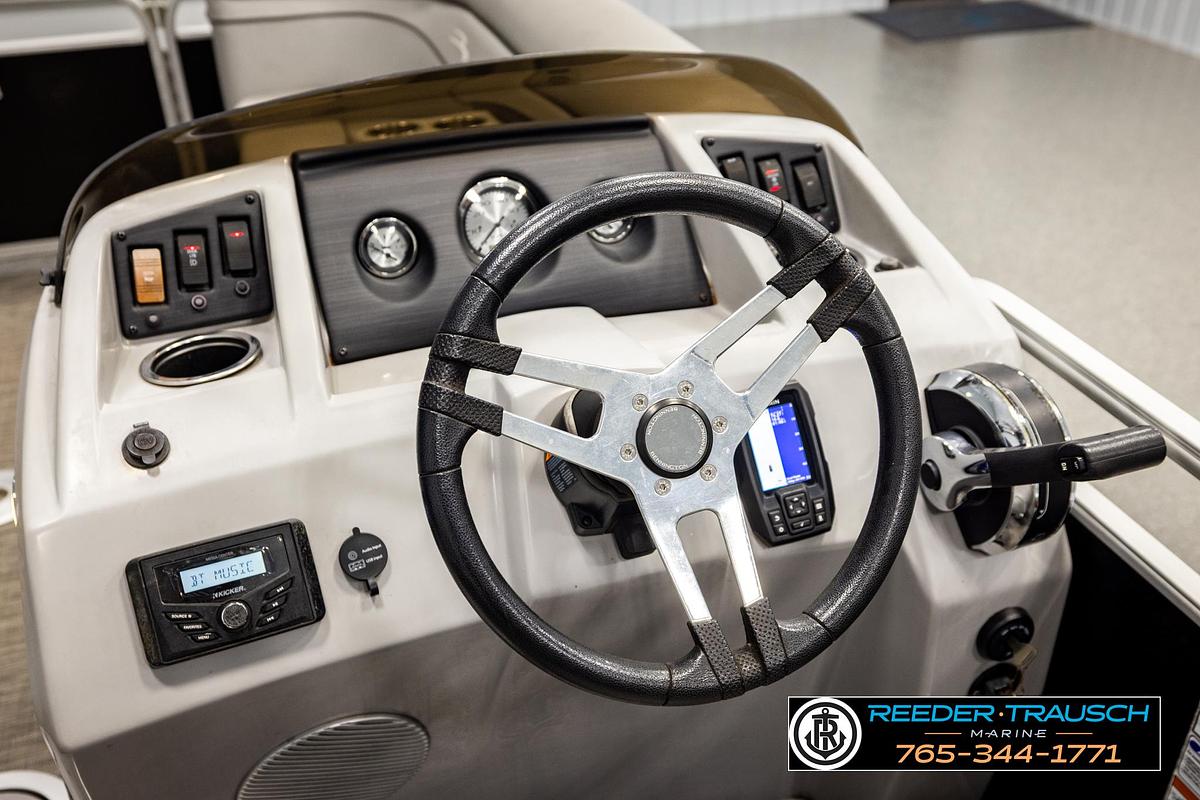 Used 2021 Bennington 22 SVSR