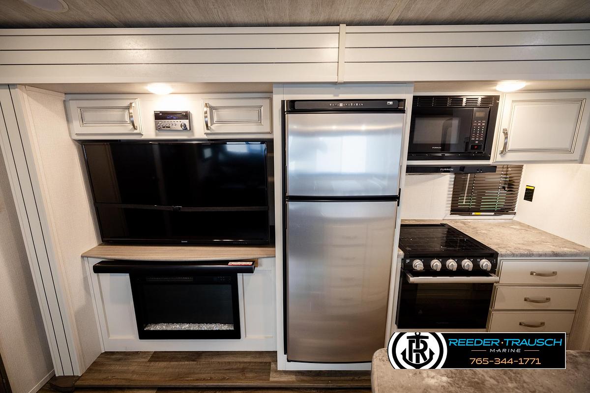 Used 2022 Keystone CG34TSB22