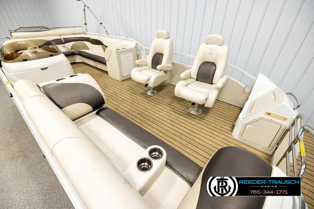 Used 2006 JC Suntoon 23TT