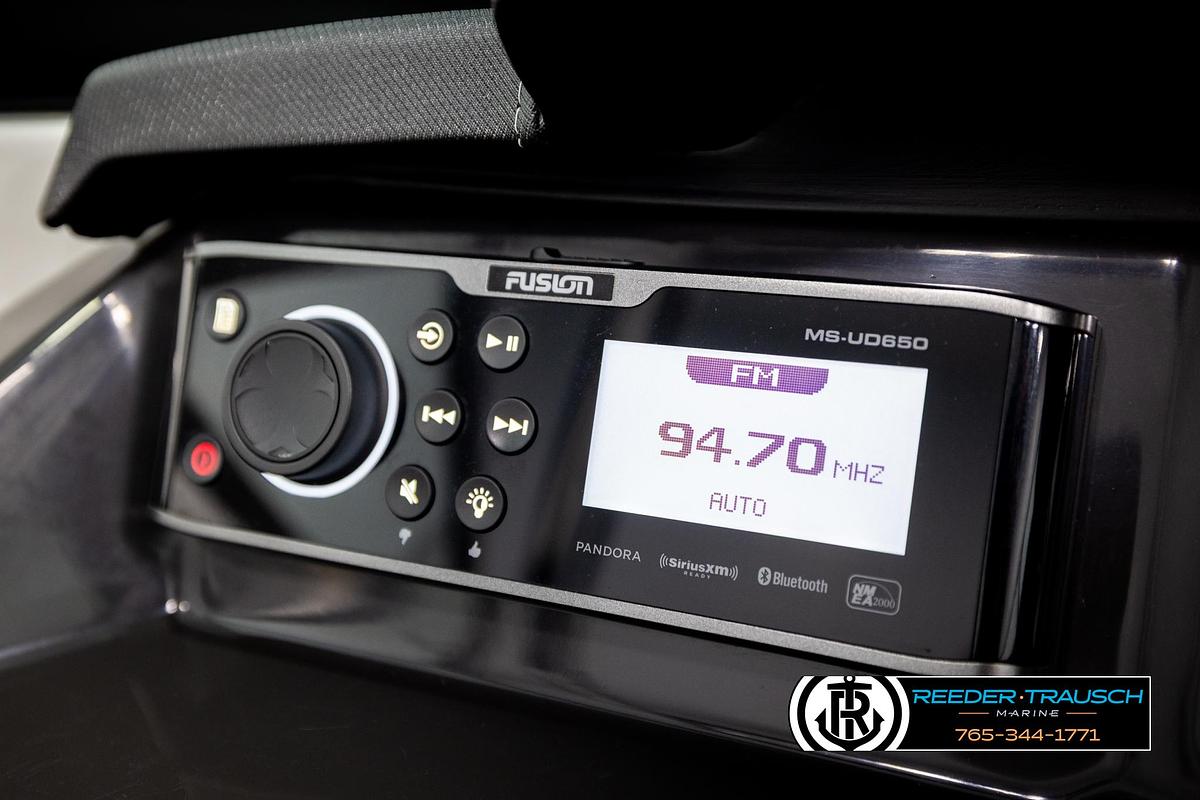 Used 2019 Monterey 238 SS