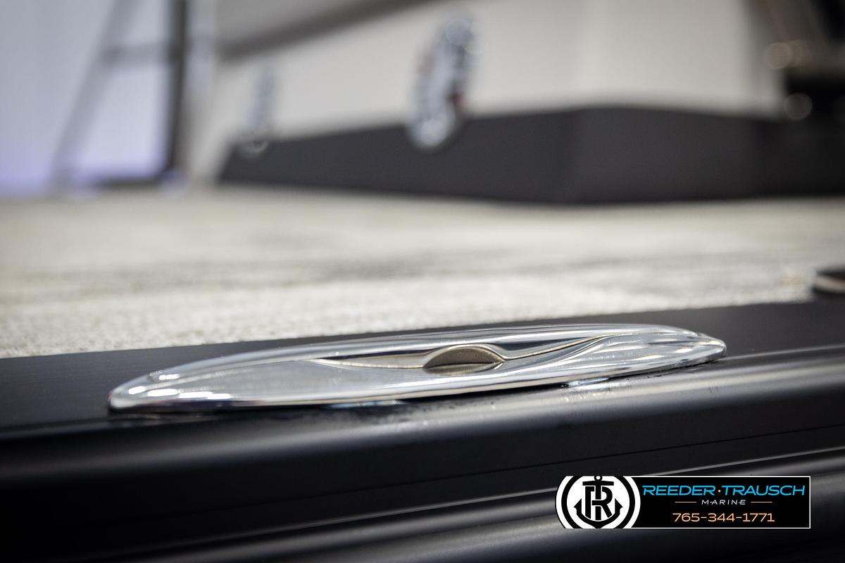 2025 Avalon Excalibur LTD CRB