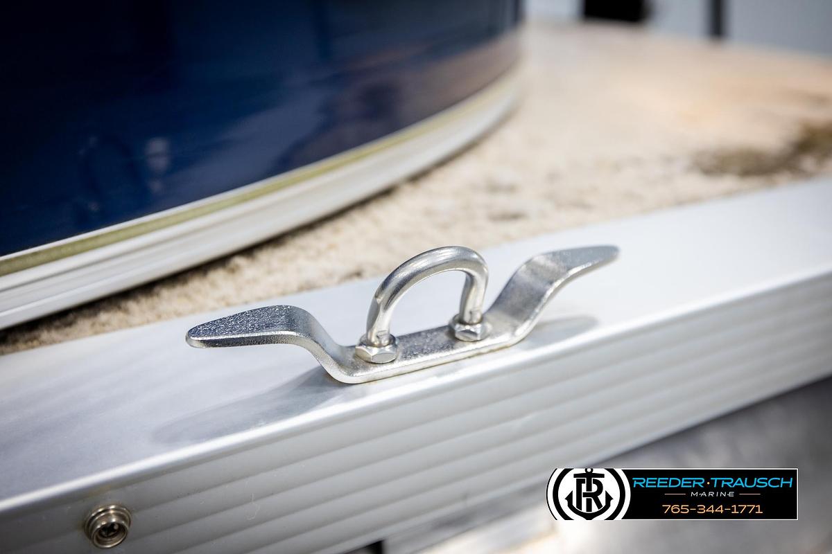 Used 2012 Avalon 1670 JR FRE