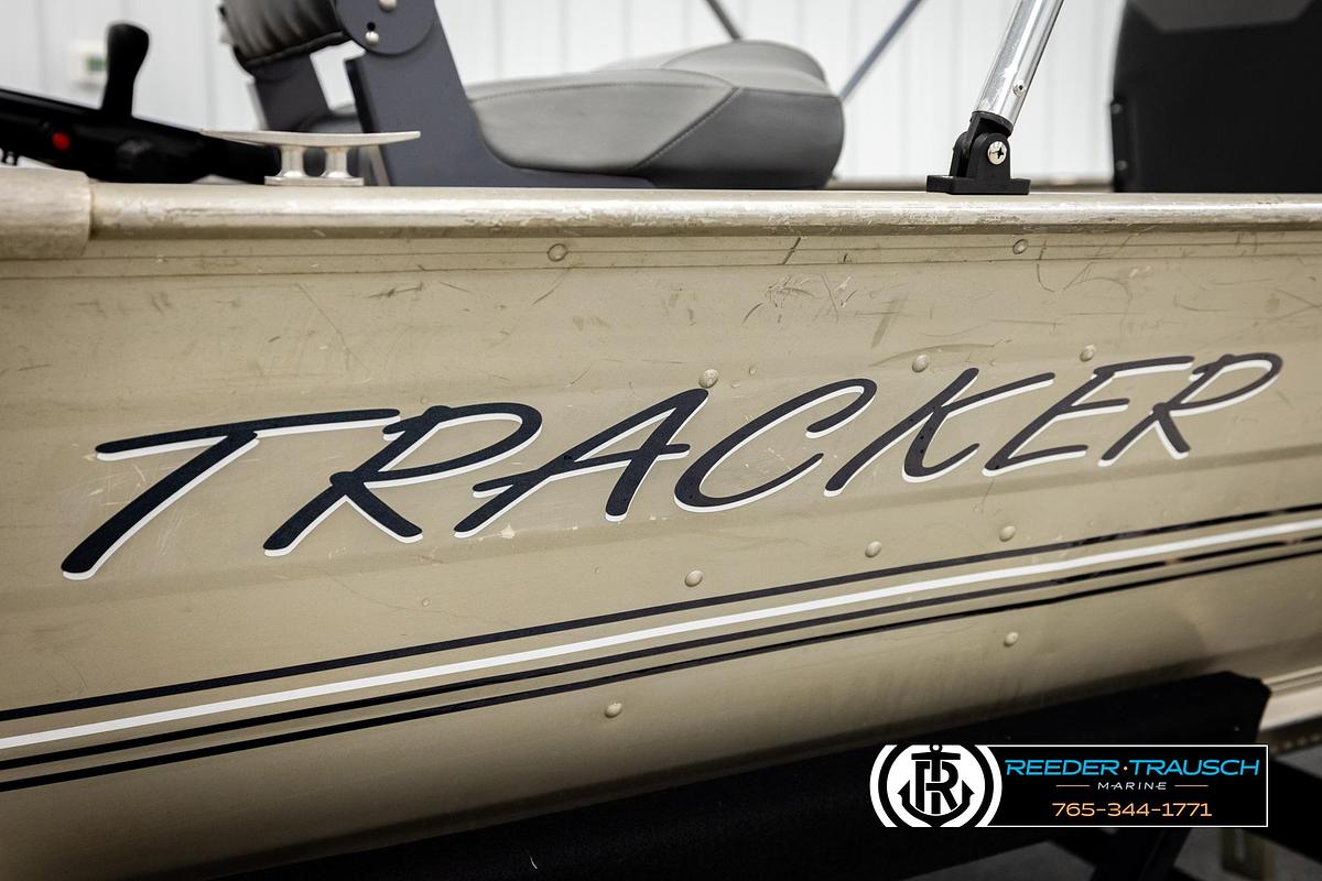 Used 1999 Tracker Guide V-16