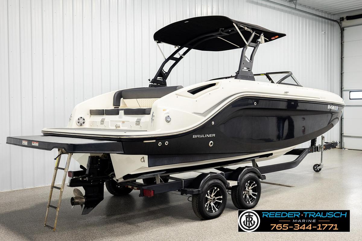 Used 2022 Bayliner DX 2250