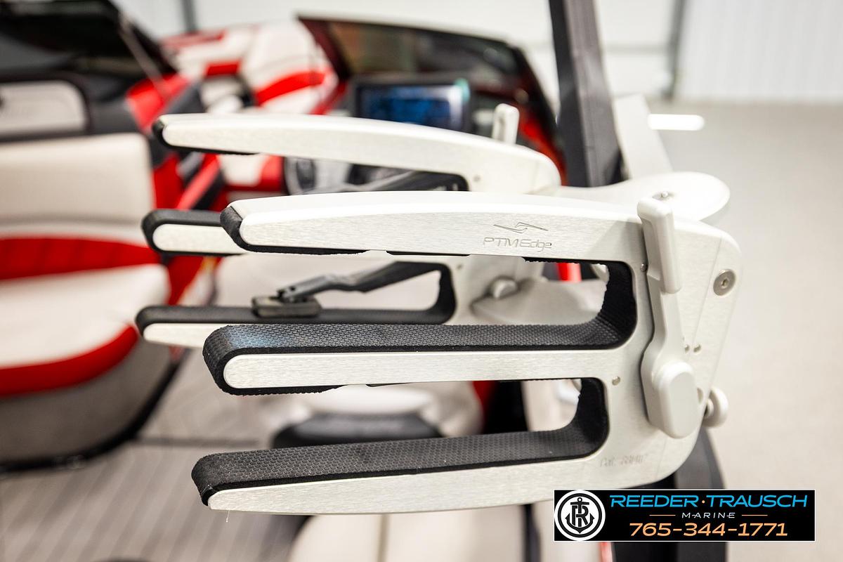 Used 2017 Malibu Wakesetter 25 LSV