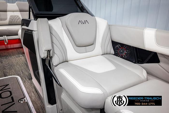 2025 Avalon Excalibur VRBW