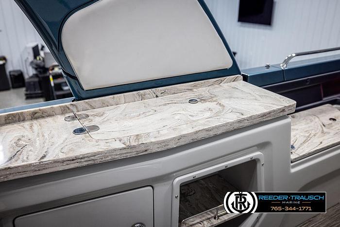 2025 Avalon Excalibur VRBW