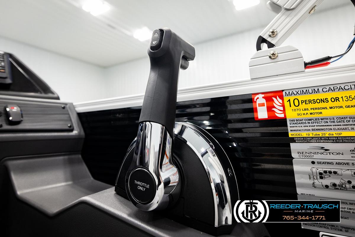 2026 Bennington SLSF