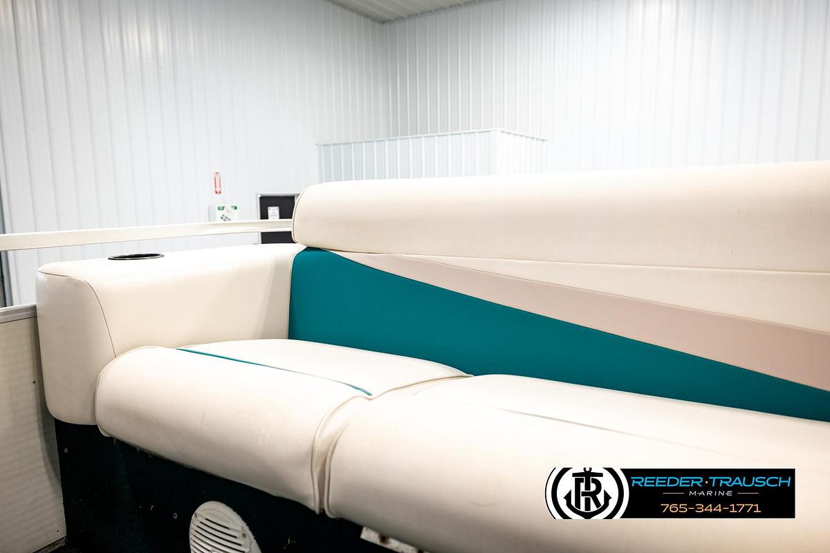 Used 1998 Godfrey SW2423