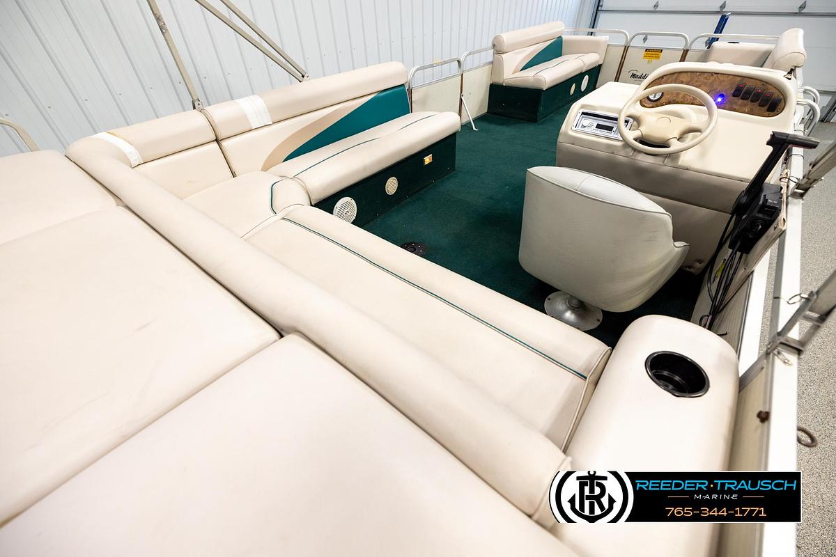 Used 1998 Godfrey SW2423